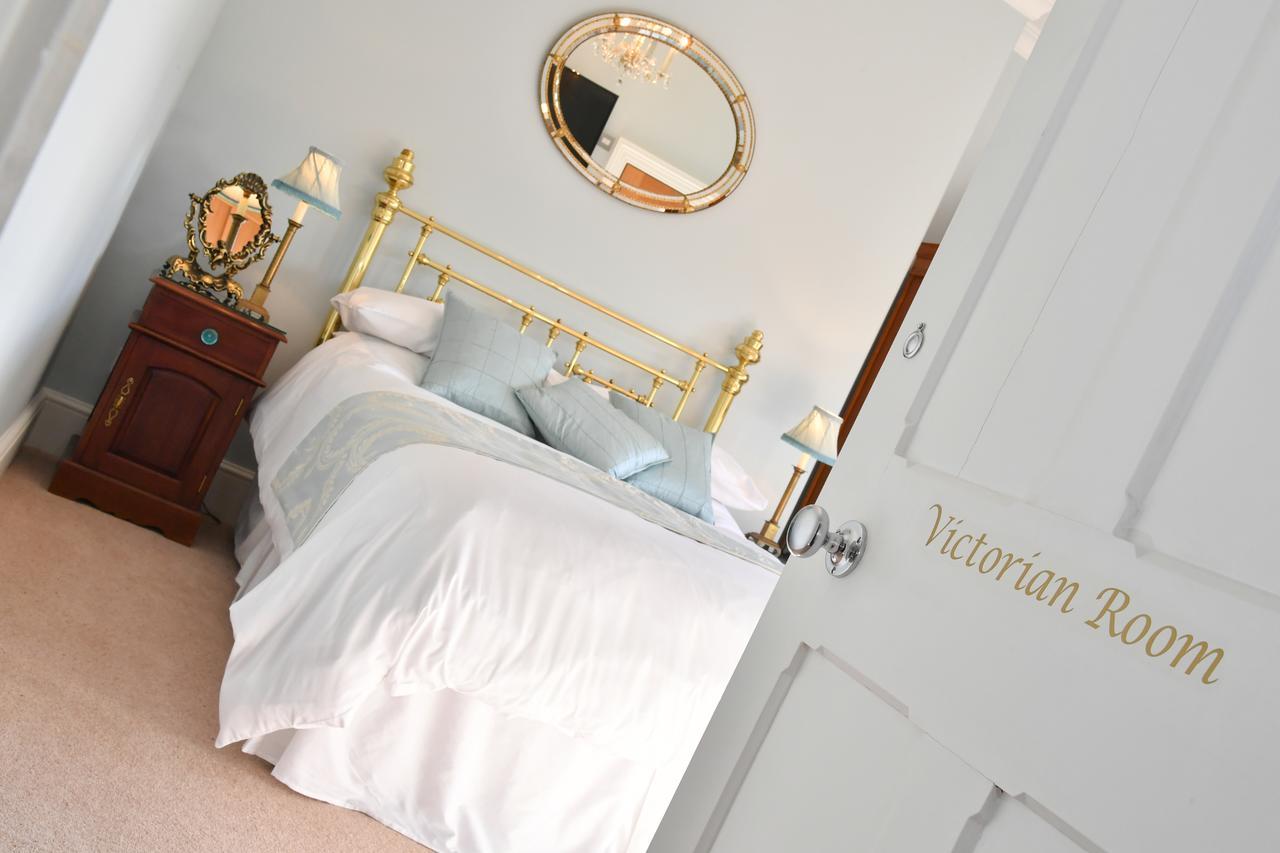 Heritage Bed And Breakfast Calne Exterior foto